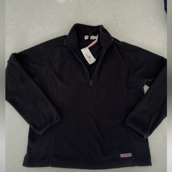 Vineyard Vines black fleece quarter zip. Super soft material! - Picture 1 of 3